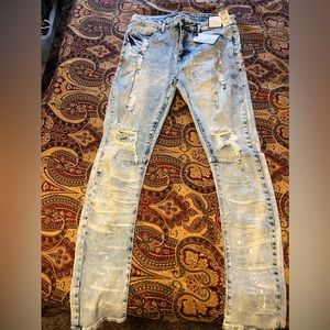 Rue21 men’s distressed jeans brand new with tag